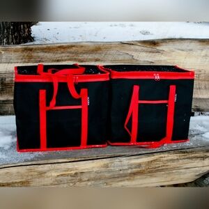 A set of two insulated reusable grocery bags with zipper lid , L 16" W 9" H 13"